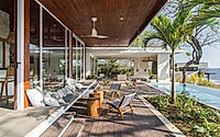001-second-wind-house-ocean-terrace-house-for-easy-coastal-gatherings.jpg