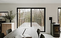 003-forest-edge-house-by-marc-thorpe.jpg