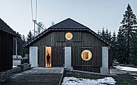 016-borova-lada-cottage-by-studio-plys.jpg