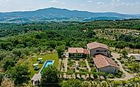 021-podere-sirolo-from-farmhouse-roots-to-contemporary-country-haven-home.jpg