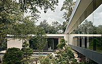 005-westview-residence-modern-courtyard-house-rooted-in-oak-woodland.jpg