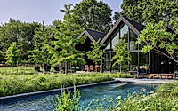 013-east-hampton-modern-shou-sugi-ban-gables-shape-a-coastal-hideaway.jpg