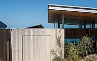 017-banool-house-modern-beach-shack-for-relaxed-australian-getaways.jpg