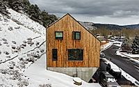 022-black-bear-house-by-forma-architecture.jpg
