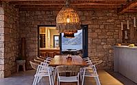 005-fanos-guesthouse-island-courtyard-living-shaped-by-wind-and-greek-sun.jpg