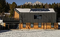 009-chalet-cristallo-reimagines-mountain-living.jpg