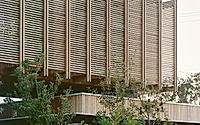 011-bangalow-road-house-timber-screens-shape-a-calm-urban-retreat.jpg