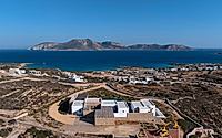 013-fanos-guesthouse-island-courtyard-living-shaped-by-wind-and-greek-sun.jpg