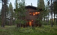 001-north-bank-road-exploring-barn-form-in-a-forest-house-setting.jpg