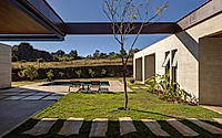 008-plano-house-by-daniel-carvalho-arquiteto.jpg