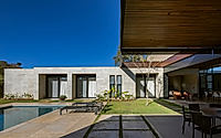 009-plano-house-by-daniel-carvalho-arquiteto.jpg