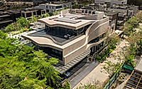 012-rh29-house-in-flux-brings-curves-light-and-motion-to-hyderabad.jpg